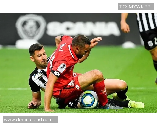 020亚眠与昂热的精彩对决分析及赛季表现回顾