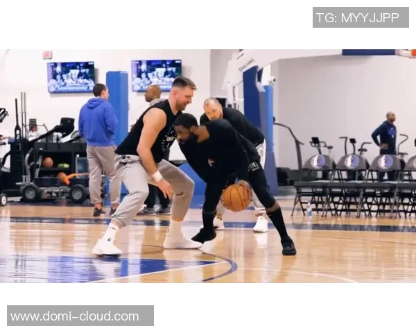 勇士豪掷19亿美元创奢侈税新高力争附加赛资格