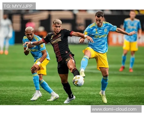 达拉斯与亚特兰大联激战正酣谁能在这场对决中笑到最后