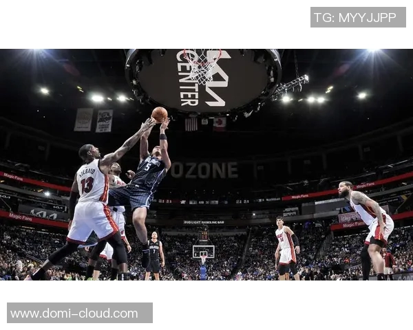 魔术与热火历史交锋回顾及比分分析探讨