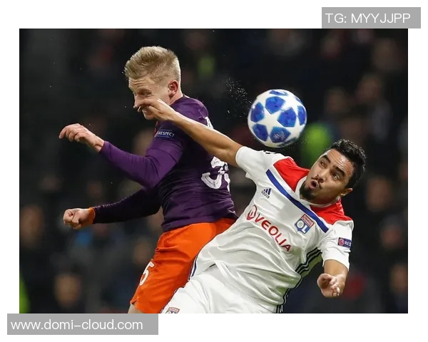 里昂与曼城精彩对决集锦回顾赛场瞬间尽显足球魅力与激情