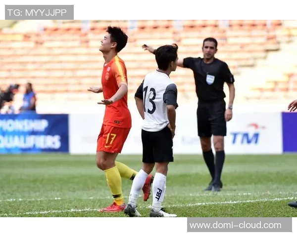 中国国奥队迎战斯洛文尼亚队全力争胜展现青春风采 中国国奥队迎战斯洛文尼亚队全力争胜展现青春风采