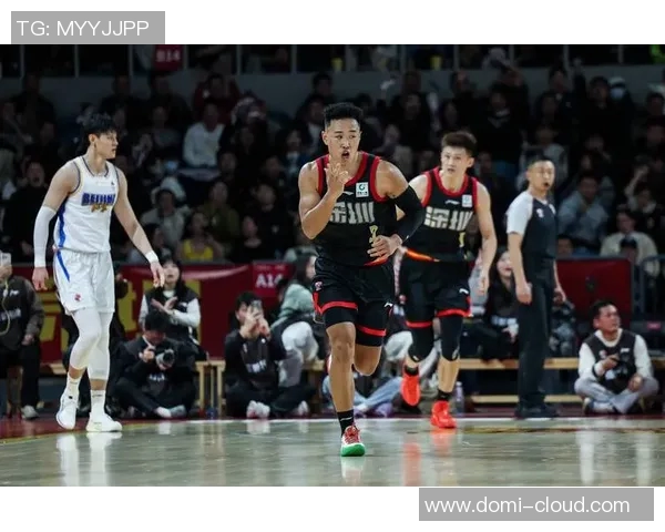 CBA精彩回放北京对阵深圳的激烈对决全程回顾与分析 CBA精彩回放北京对阵深圳的激烈对决全程回顾与分析