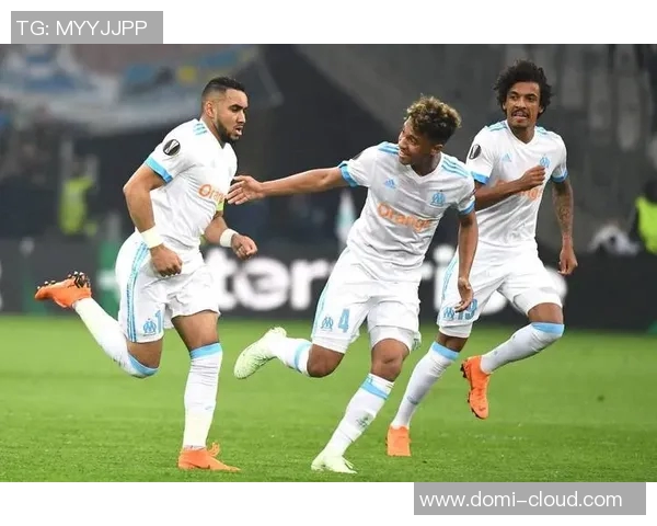 兰斯与布雷斯特对决分析球队状态与战术布局探讨 兰斯与布雷斯特对决分析球队状态与战术布局探讨