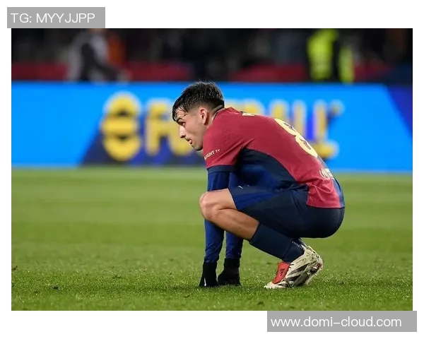 曼联与巴萨在国际冠军赛中激战正酣谁能笑到最后 曼联与巴萨在国际冠军赛中激战正酣谁能笑到最后